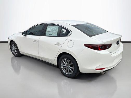 Snowflake White Pearl Mica 2026 Mazda Mazda3 FWD