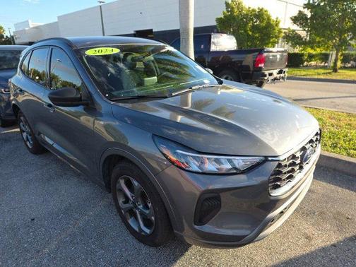 2024 Ford Escape ST-Line