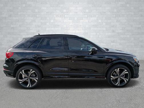 2023 Audi Q3 45 S line Premium Plus