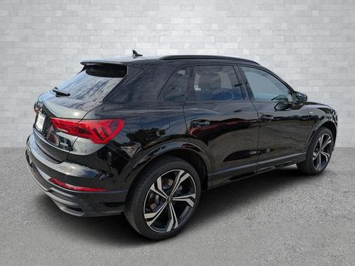 2023 Audi Q3 45 S line Premium Plus