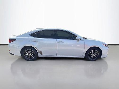 2016 Lexus ES 350 Base