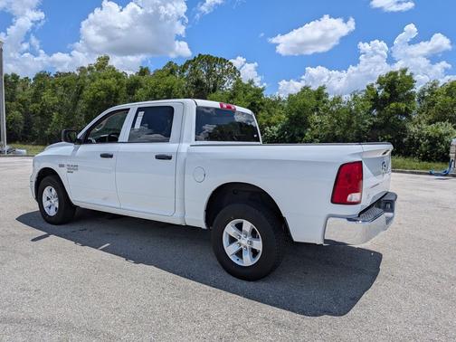 Bright White Clearcoat 2022 RAM 1500 Tradesman