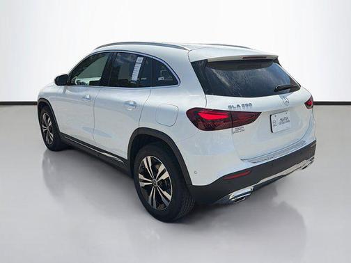 2025 Mercedes-Benz GLA 250 4MATIC
