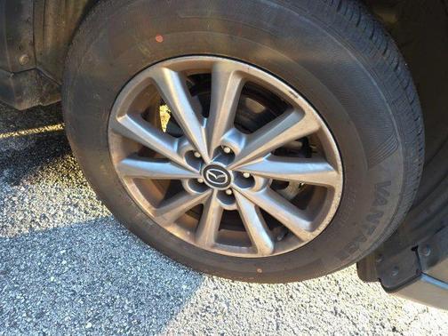 2023 Mazda CX-5 2.5 S Preferred Package