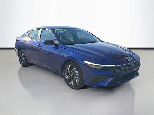 2025 Hyundai ELANTRA HEV SEL Sport