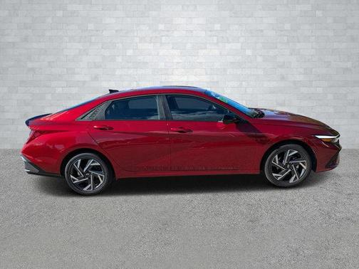2025 Hyundai ELANTRA HEV SEL Sport