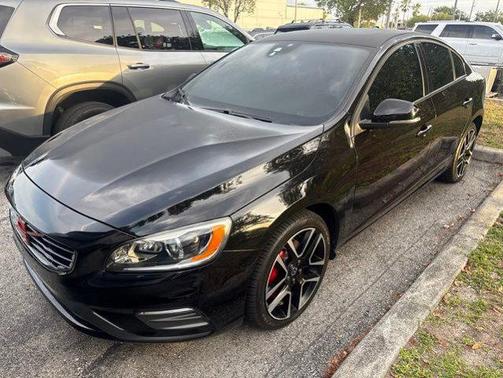 Onyx Black Metallic 2017 Volvo S60 T5 Dynamic