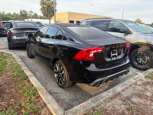 Onyx Black Metallic 2017 Volvo S60 T5 Dynamic