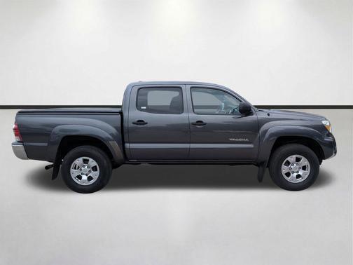 Magnetic Gray Metallic 2015 Toyota Tacoma PreRunner