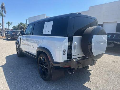 Yulong White Metallic 2023 Land Rover Defender 110 V8