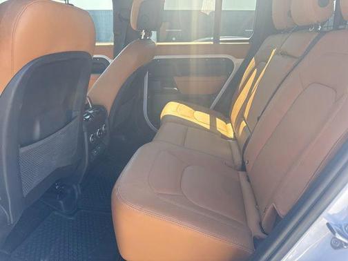 Yulong White Metallic 2023 Land Rover Defender 110 V8