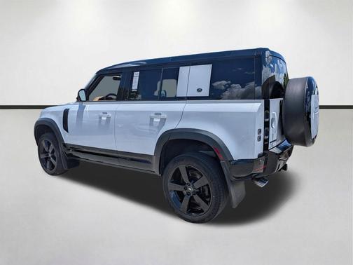 Yulong White Metallic 2023 Land Rover Defender 110 V8
