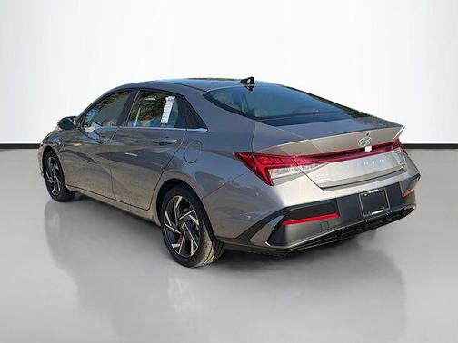 2025 Hyundai ELANTRA HEV Limited