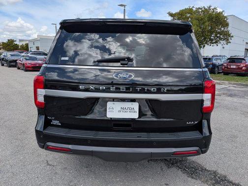 AGATE BLACK METALLIC 2024 Ford Expedition Max XLT