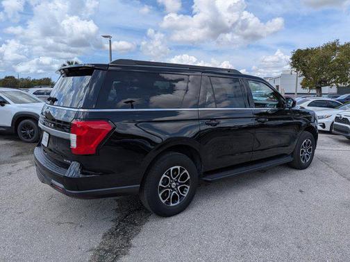 AGATE BLACK METALLIC 2024 Ford Expedition Max XLT