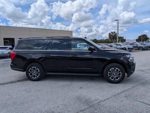 AGATE BLACK METALLIC 2024 Ford Expedition Max XLT