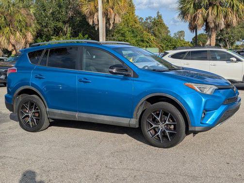 2017 Toyota RAV4 SE