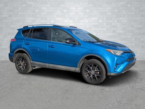2017 Toyota RAV4 SE