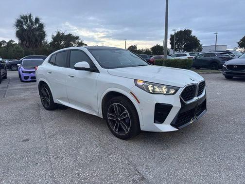 2025 BMW X2 xDrive28i