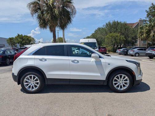 2019 Cadillac XT4 Luxury