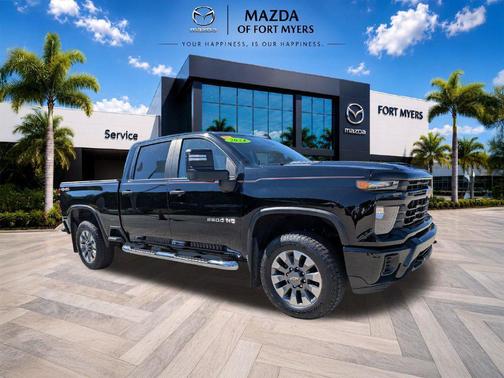 Black 2024 Chevrolet Silverado 2500 Custom