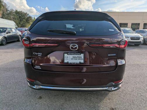 2024 Mazda CX-90 PHEV Premium Plus
