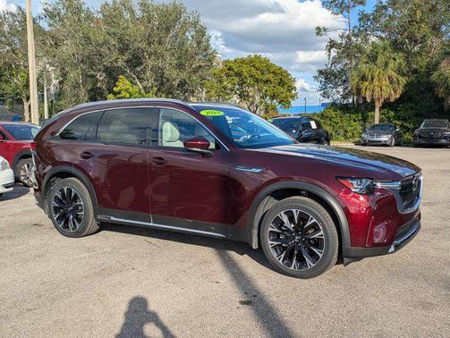 2024 Mazda CX-90 PHEV Premium Plus