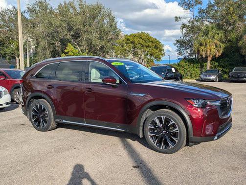 2024 Mazda CX-90 PHEV Premium Plus