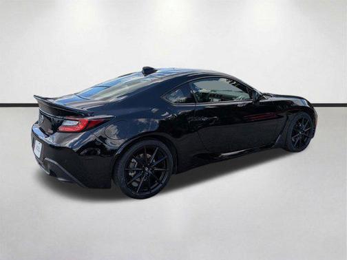 Raven 2024 Toyota GR86 Premium