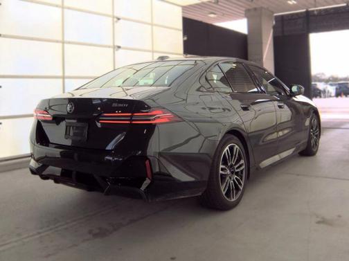 Dark Graphite Metallic 2026 BMW 530 530i