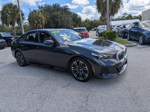 Dark Graphite Metallic 2026 BMW 530 530i