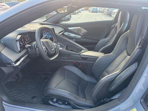 2025 Chevrolet Corvette Stingray w/2LT