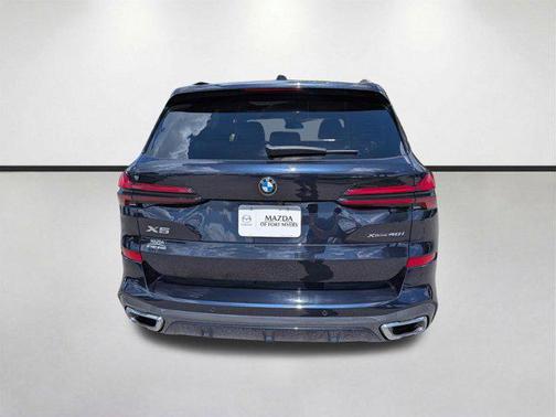 Carbon Black Metallic 2026 BMW X5 xDrive40i