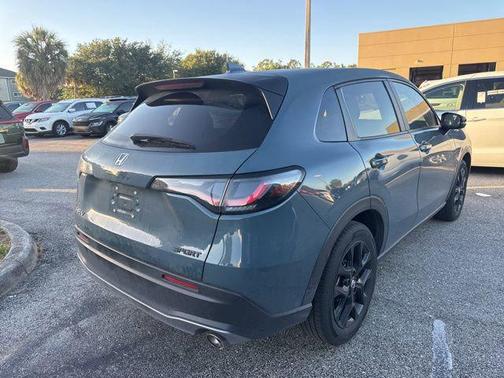 Nordic Forest Pearl 2025 Honda HR-V 2WD Sport