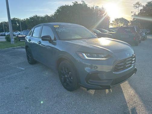 Nordic Forest Pearl 2025 Honda HR-V 2WD Sport