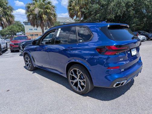 Marina Bay Blue Metallic 2026 BMW X5 M60i