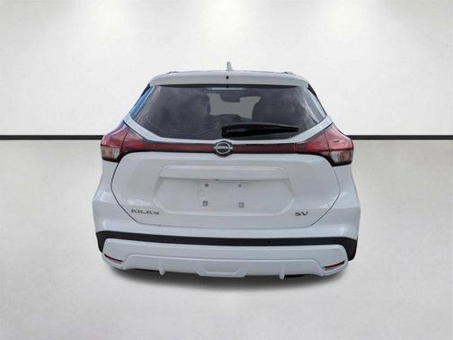 Fresh Powder 2022 Nissan Kicks SV