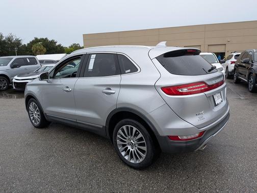 Ingot Silver Metallic 2017 Lincoln MKC Reserve
