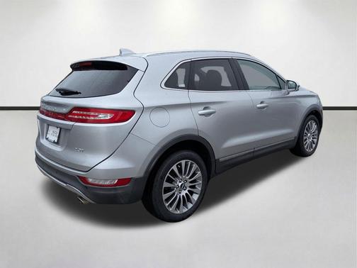 Ingot Silver Metallic 2017 Lincoln MKC Reserve