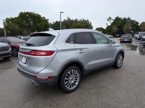 Ingot Silver Metallic 2017 Lincoln MKC Reserve