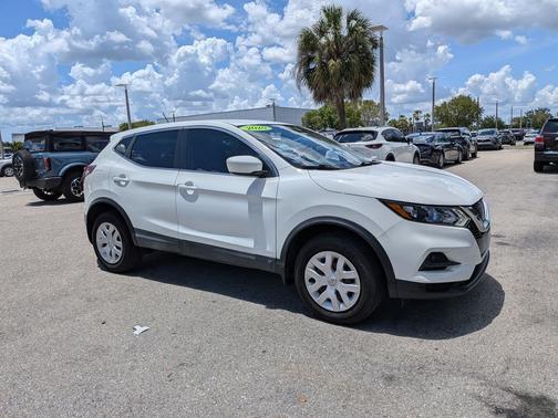 Glacier White 2020 Nissan Rogue Sport S