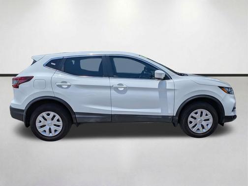 Glacier White 2020 Nissan Rogue Sport S