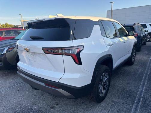 Summit White 2025 Chevrolet Equinox 1LT