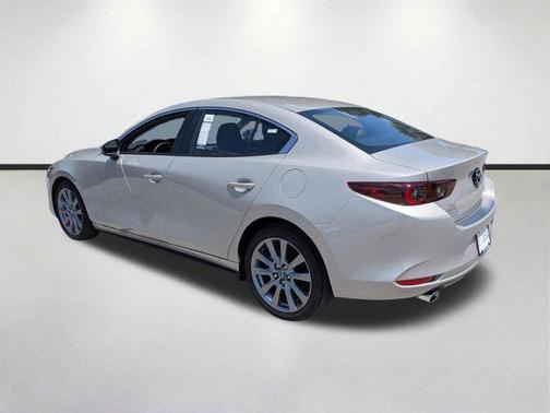 Platinum Quartz Metallic 2025 Mazda Mazda3 FWD w/Preferred Package