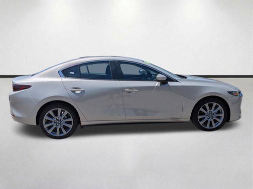 Platinum Quartz Metallic 2025 Mazda Mazda3 FWD w/Preferred Package