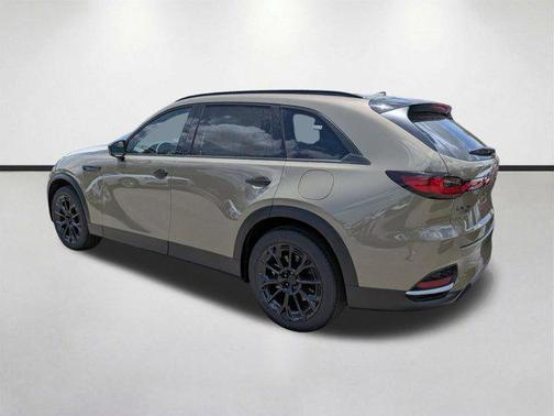 Zircon Sand Metallic 2026 Mazda CX-70 3.3 Turbo Premium