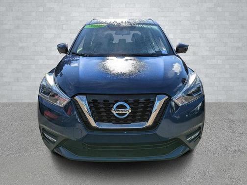 2019 Nissan Kicks SR