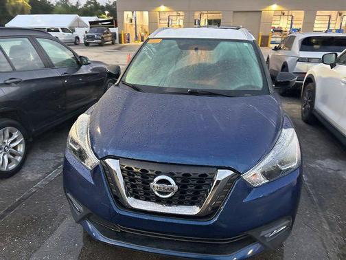 2019 Nissan Kicks SR
