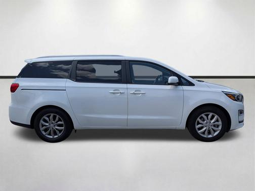 Snow White Pearl 2019 Kia Sedona EX