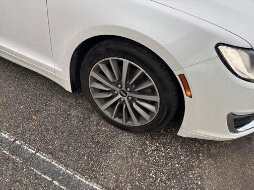 2017 Lincoln MKZ Base